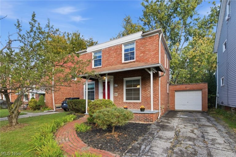 67 Gould Avenue, Bedford, OH - Photo 2