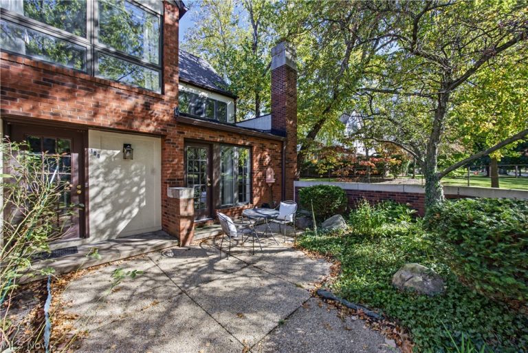 2595 Moreland Boulevard #106, Shaker Heights, OH - Photo 2