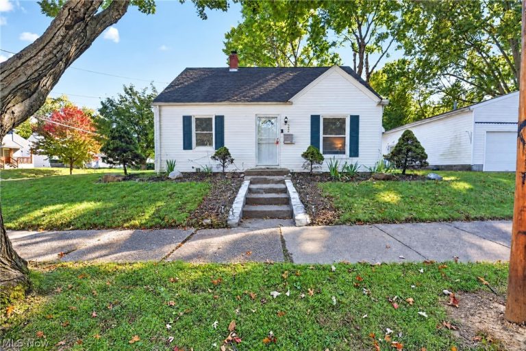 792 Caddo Avenue, Akron, OH, 44305