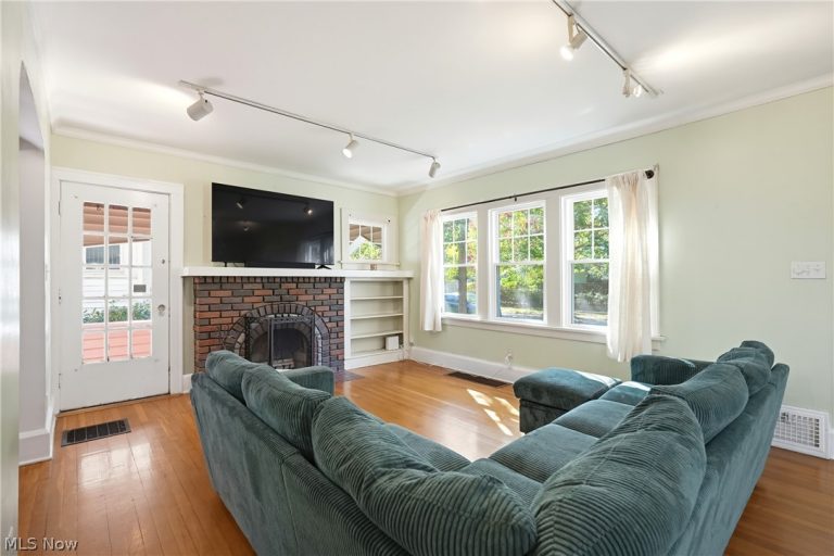 1165 Pomona Road, Cleveland Heights, OH - Photo 6