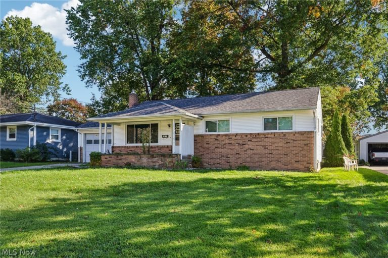 1817 Basil Avenue, Youngstown, OH - Photo 3