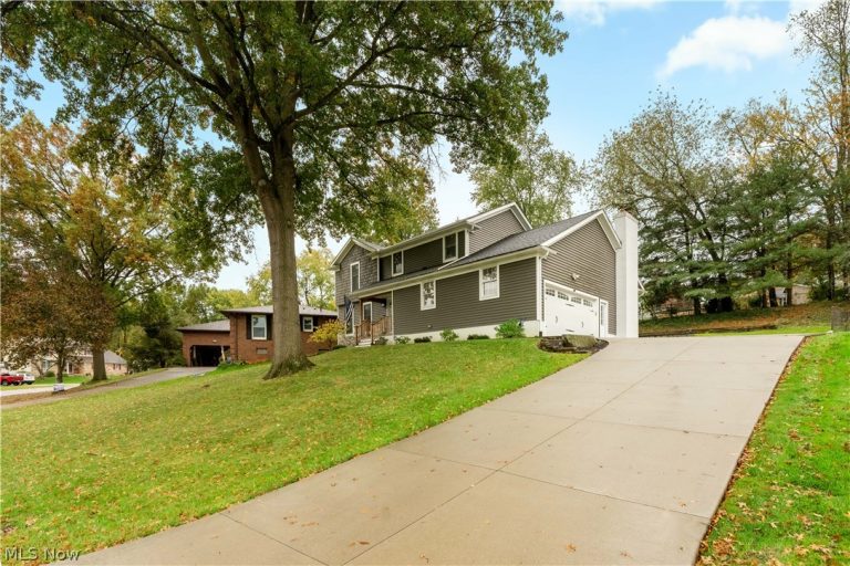631 Summerdale Avenue, Massillon, OH - Photo 2