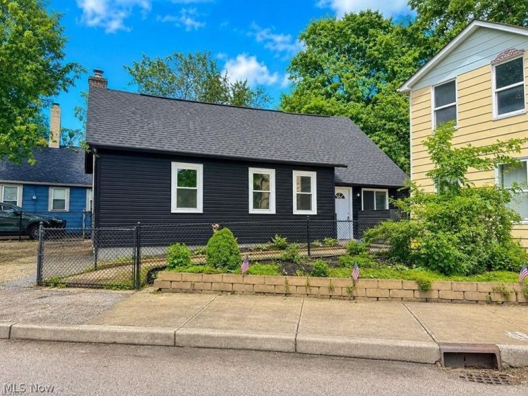 842 Starkweather Avenue, Cleveland, OH, 44113