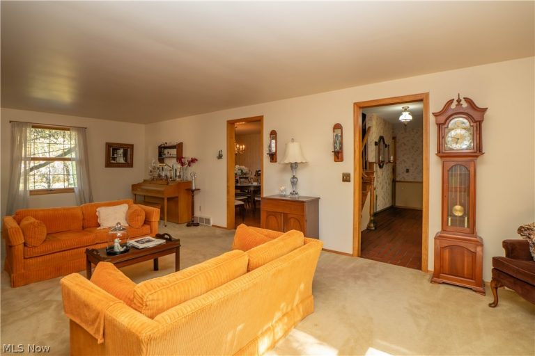 2221 Devonshire Drive, Canton, OH - Photo 6