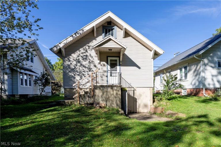 819 Gasche Street, Wooster, OH - Photo 2