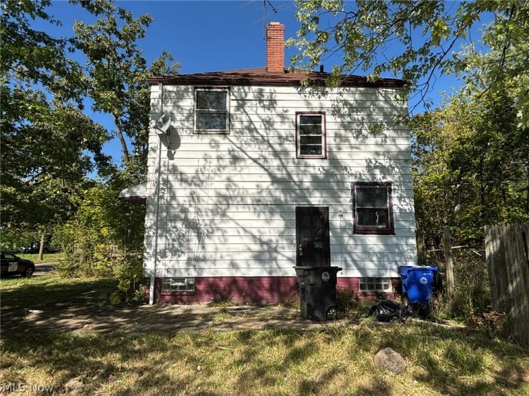 3833 144th Street, Cleveland, OH - Photo 2