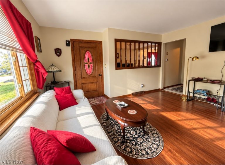 1364 Youll Street, Niles, OH - Photo 3
