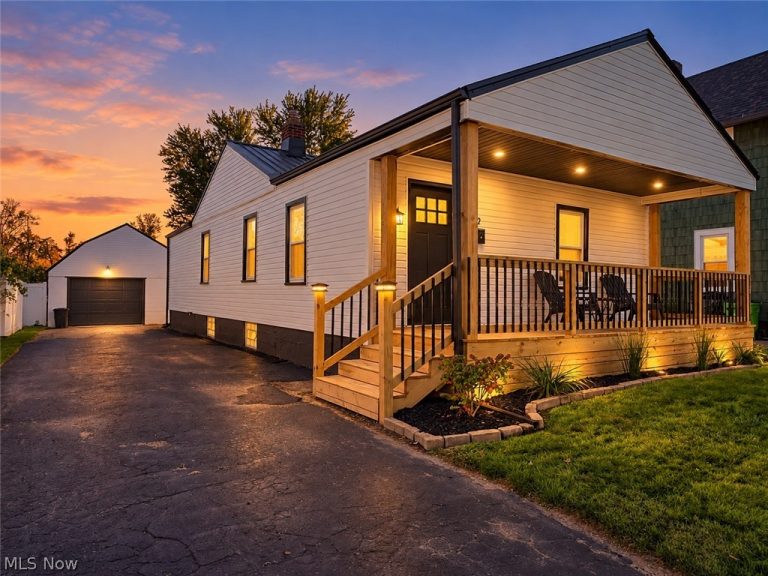 39 Forest Avenue, Massillon, OH, 44646