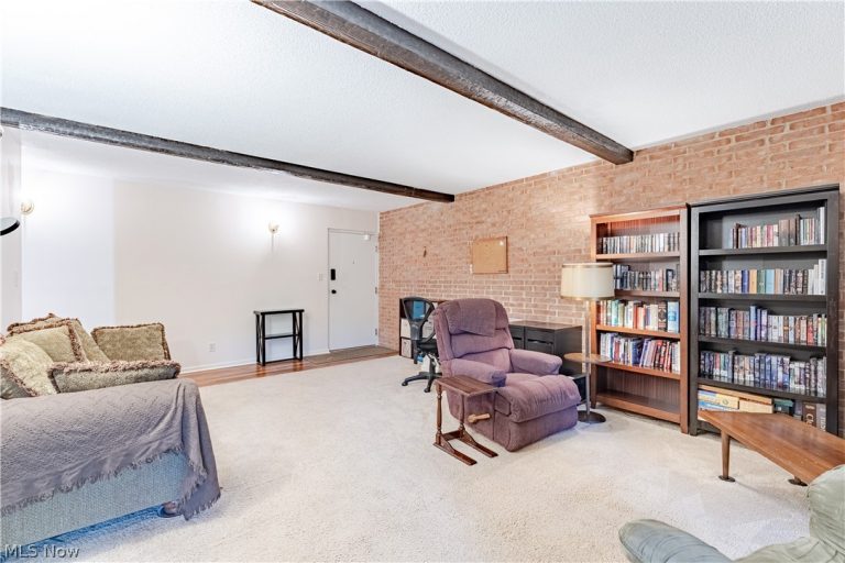 925 Canyon View Road #202, Northfield, OH - Photo 5