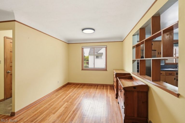 6524 Charles Road, North Olmsted, OH - Photo 8