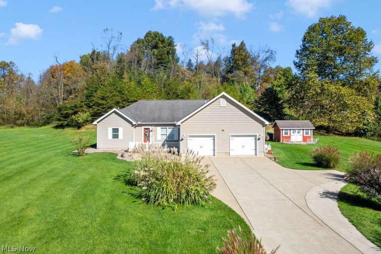 774 Lubeck Road, Washington, WV, 26181