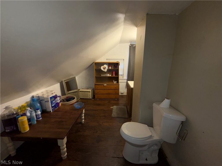 3421 65th Street, Cleveland, OH - Photo 8