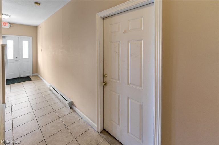 3649 Indian Run Drive, Canfield, OH - Photo 3