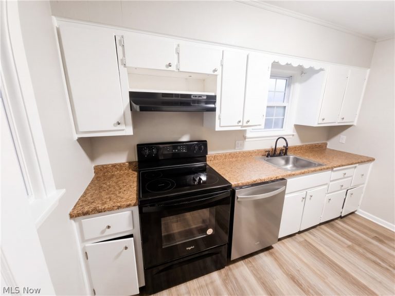 25 Woolf Avenue, Akron, OH - Photo 6