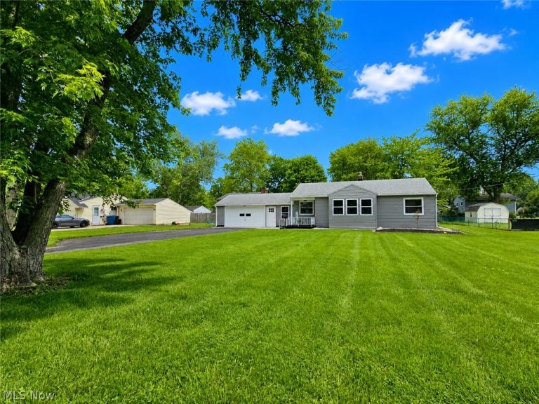 6175 Jaycox Road, North Ridgeville, OH - Photo 2