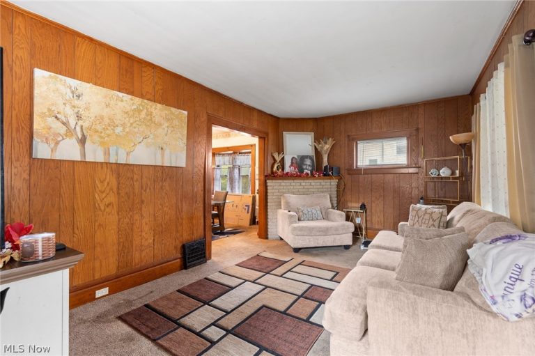 262 Gordon Drive, Akron, OH - Photo 3