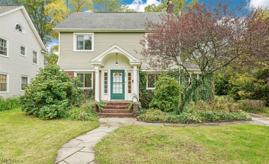 596 Greenwood Avenue, Akron, OH