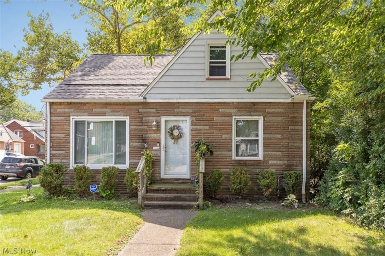 8240 Grand Division Avenue, Garfield Heights, OH, 44125