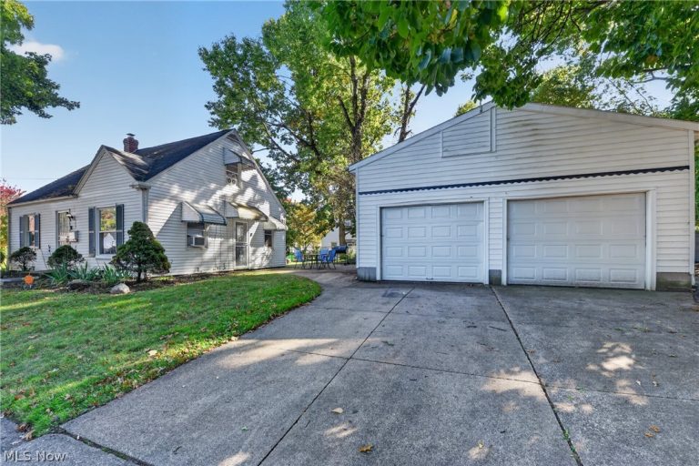 792 Caddo Avenue, Akron, OH - Photo 3