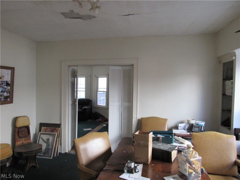 863 Eddy Road, Cleveland, OH - Photo 2