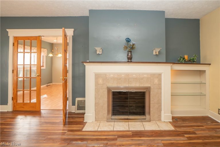 1503 Ridge Road, Canton, OH - Photo 8