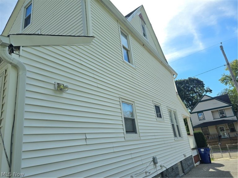 10927 Hampden Avenue, Cleveland, OH - Photo 3