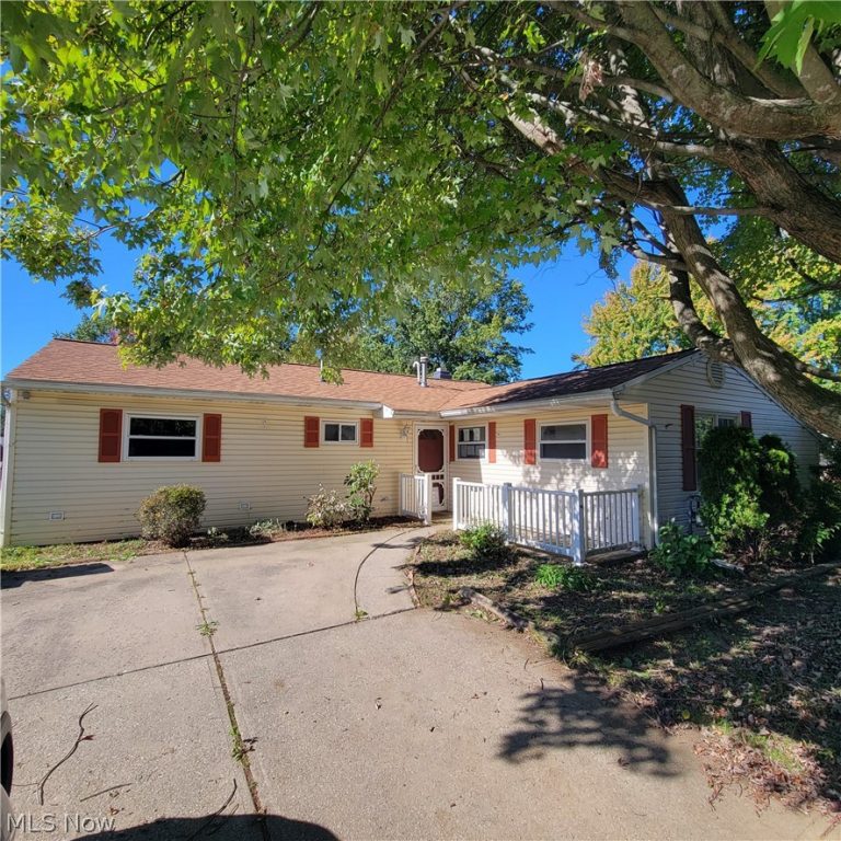 7366 Chennault Drive, North Ridgeville, OH, 44039