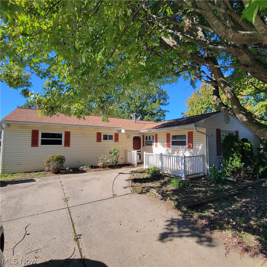 7366 Chennault Drive, North Ridgeville, OH
