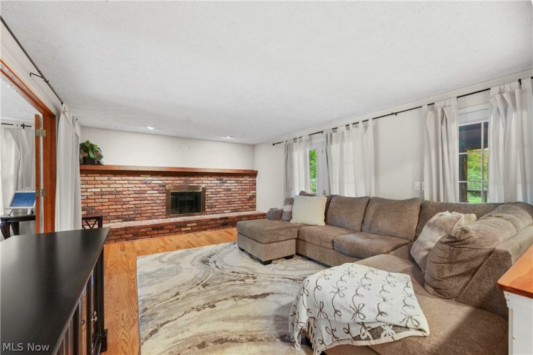 7377 Amanda Place, Concord Twp, OH - Photo 4