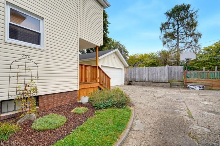 932 4th Street, Massillon, OH - Photo 3