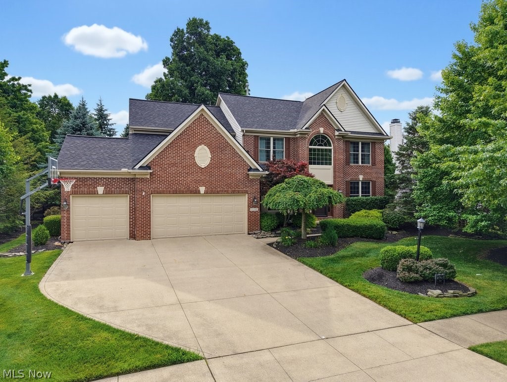 15295 Old Oak Drive, Strongsville, OH