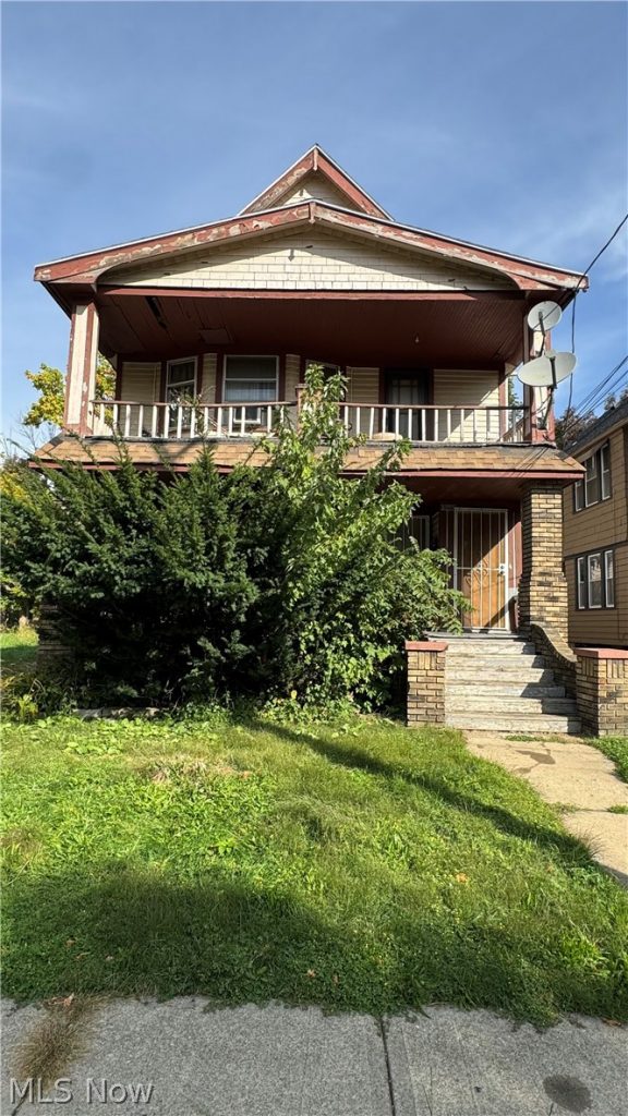 16003 Huntmere Avenue, Cleveland, OH