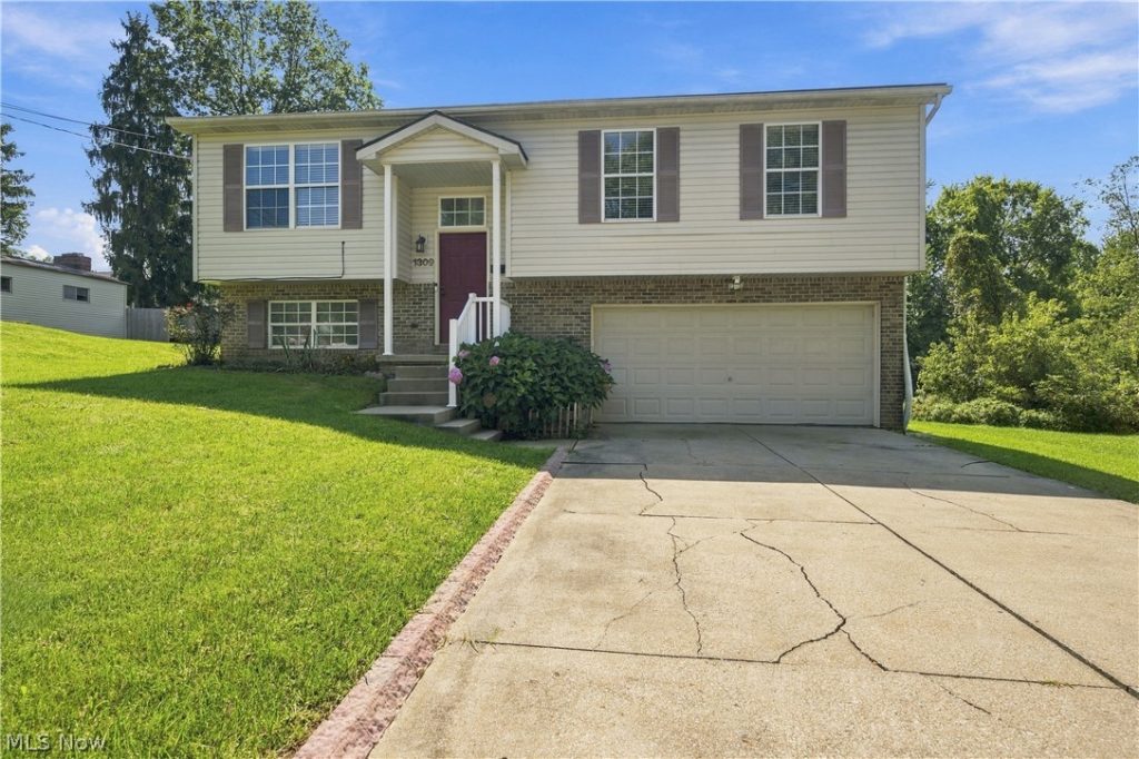 1309 Forest Avenue, Massillon, OH