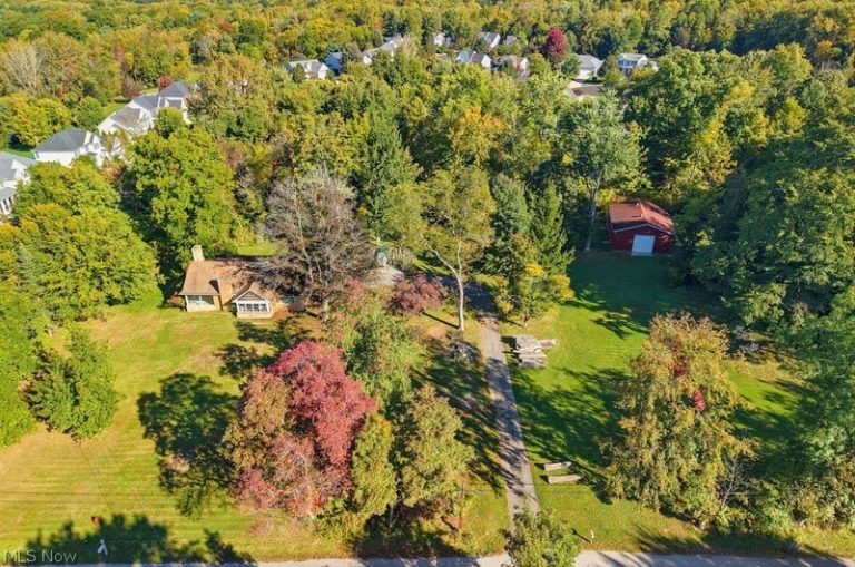 1283 Nesbitt Road, Northfield, OH - Photo 4