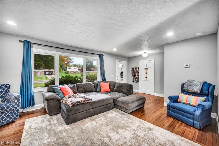 3246 Woodington Avenue, Canton, OH - Photo 6