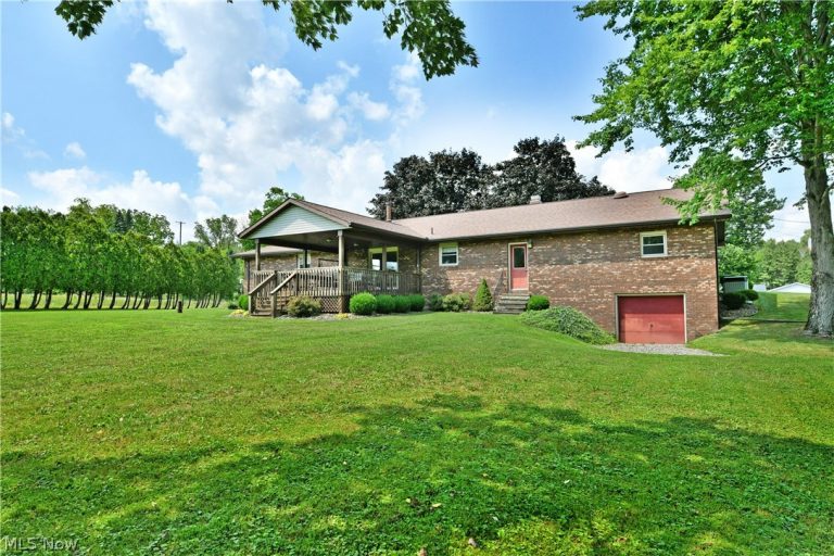 5212 King Graves Road, Vienna, OH - Photo 8