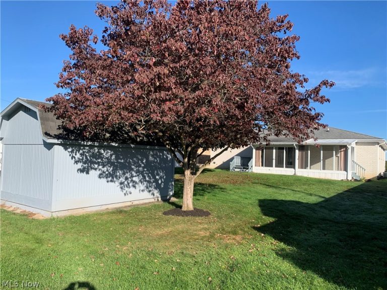 630 Orchard Avenue, New Philadelphia, OH - Photo 3