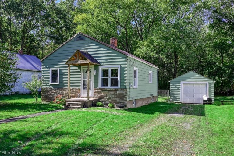 755 17th Street, Sebring, OH - Photo 8