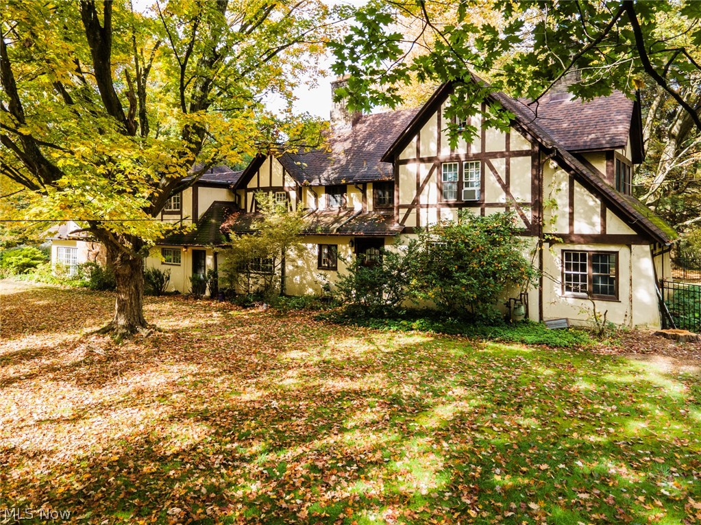 62 Warner Road, Hubbard, OH