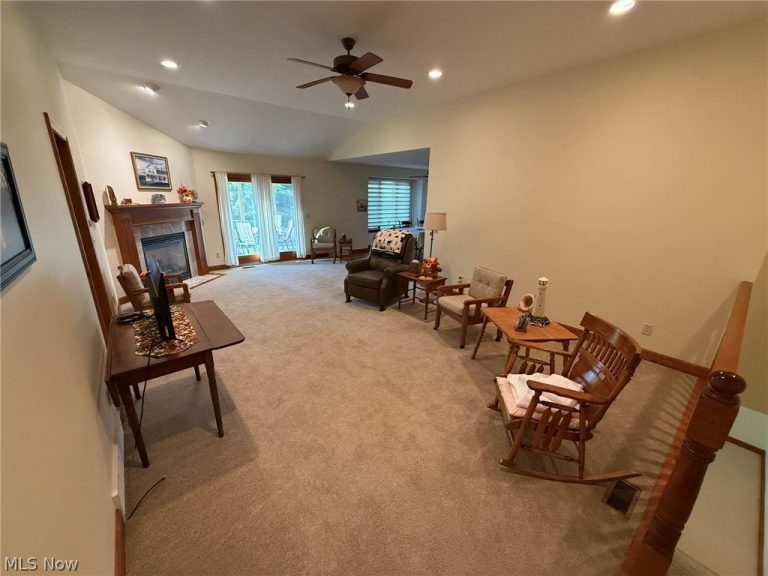 1152 Pine Bluff Drive, New Philadelphia, OH - Photo 4