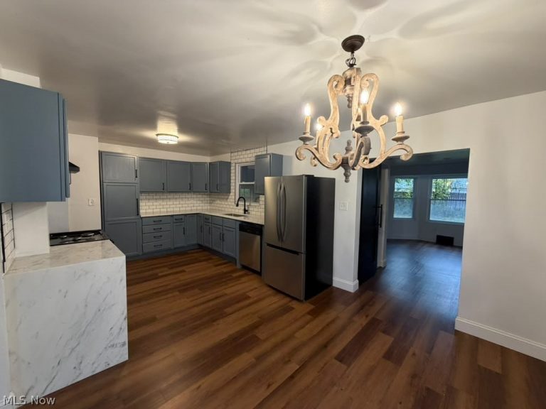 3957 Strandhill Road, Cleveland, OH - Photo 5