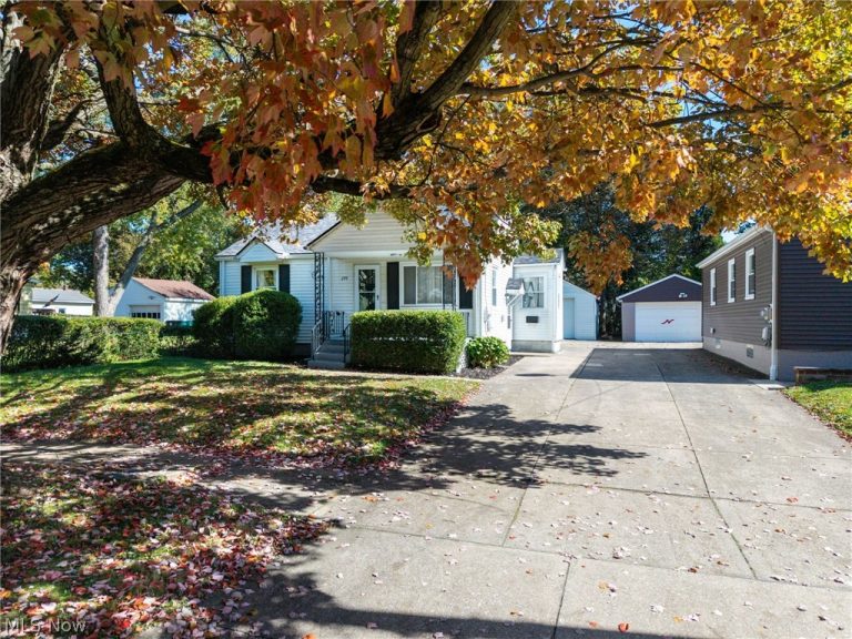 299 Zeller Avenue, Akron, OH - Photo 3