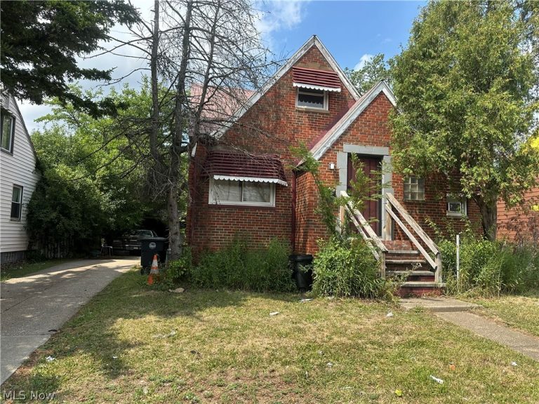 16909 Harvard Avenue, Cleveland, OH, 44128