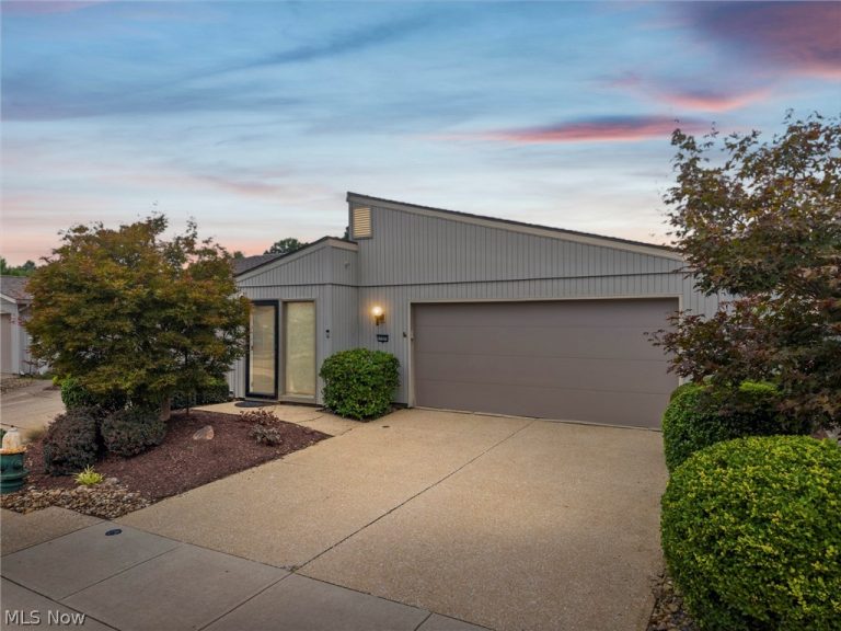 11025 Southwind Court, Strongsville, OH, 44149