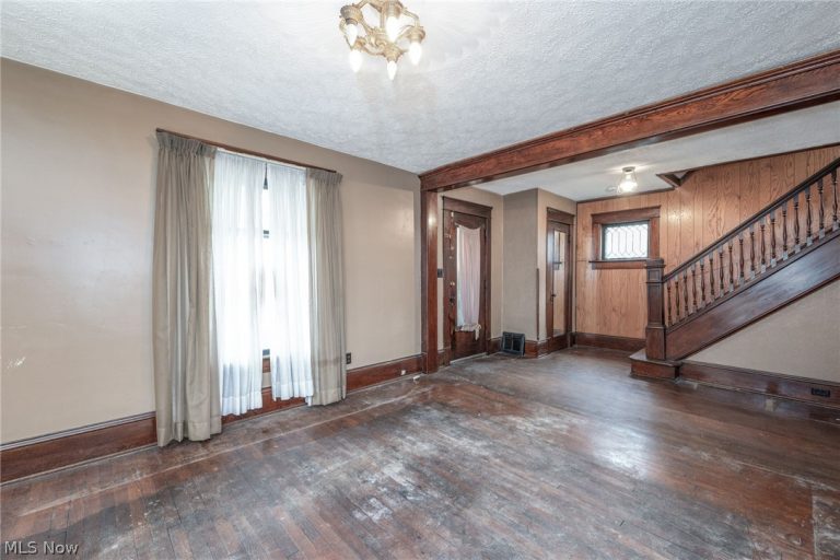 267 Riddle Avenue, Ravenna, OH - Photo 6