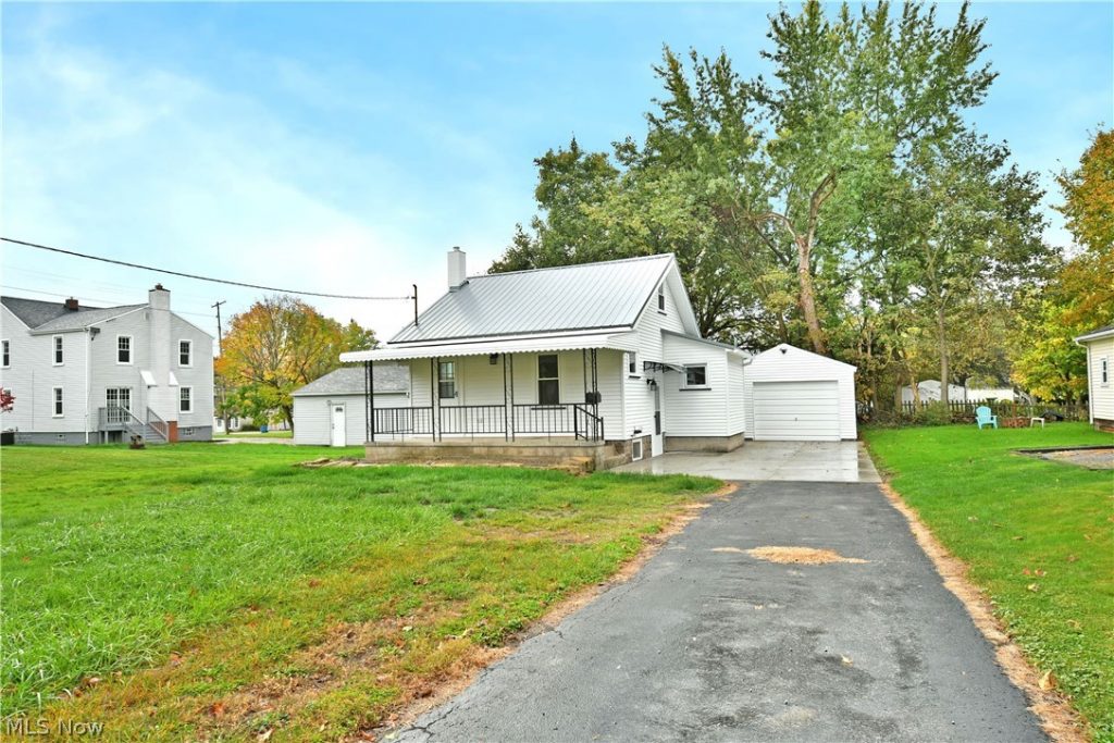 5 Delaware Avenue, Poland, OH