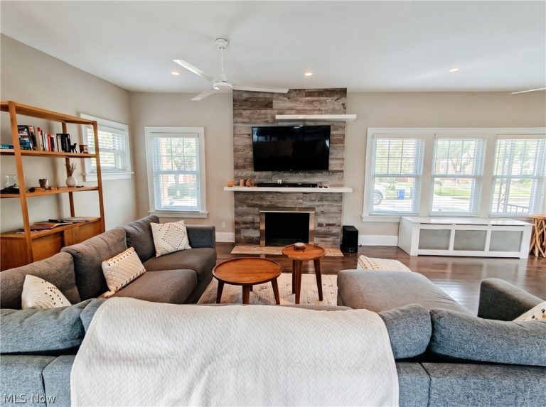 17410 Park Drive, Cleveland, OH - Photo 8