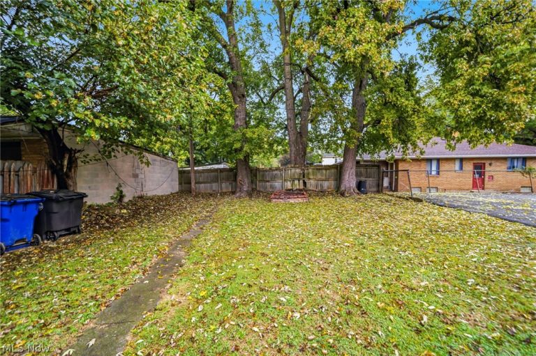 5605 Fleet Avenue, Cleveland, OH - Photo 4