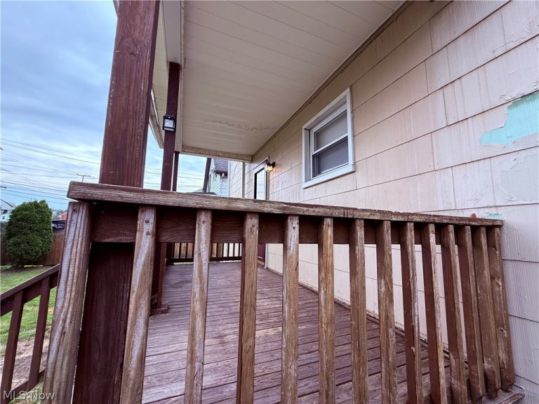 1407 Ridge Avenue, Steubenville, OH - Photo 8