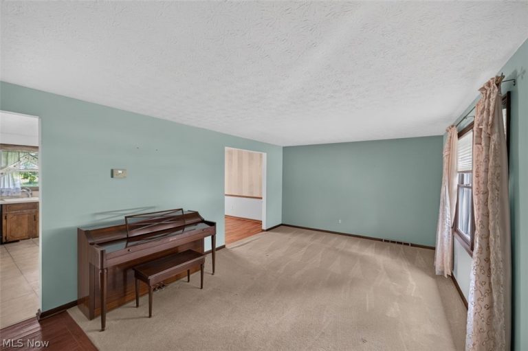 3305 Banyan Street, Massillon, OH - Photo 5